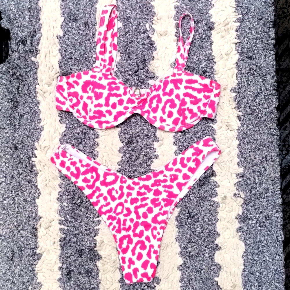 Beautiful bikini set